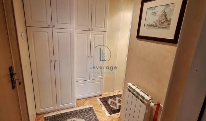 Četvoroiposoban stan | 4zida