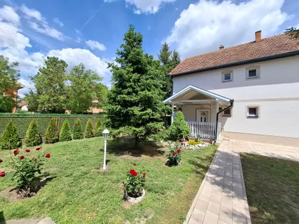 Mali Radanovac | 4zida.rs
