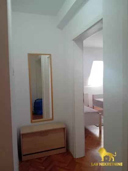 JOVANA SUBOTIĆA | 4zida.rs