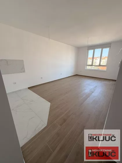 Bulevar Patrijarha Pavla (Somborski Bulevar) | 4zida.rs