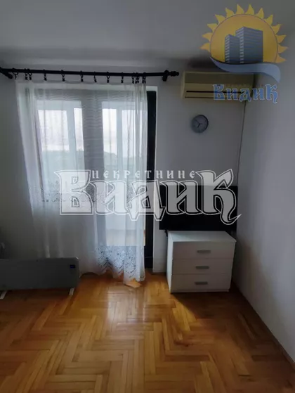 17. oktobra | 4zida.rs