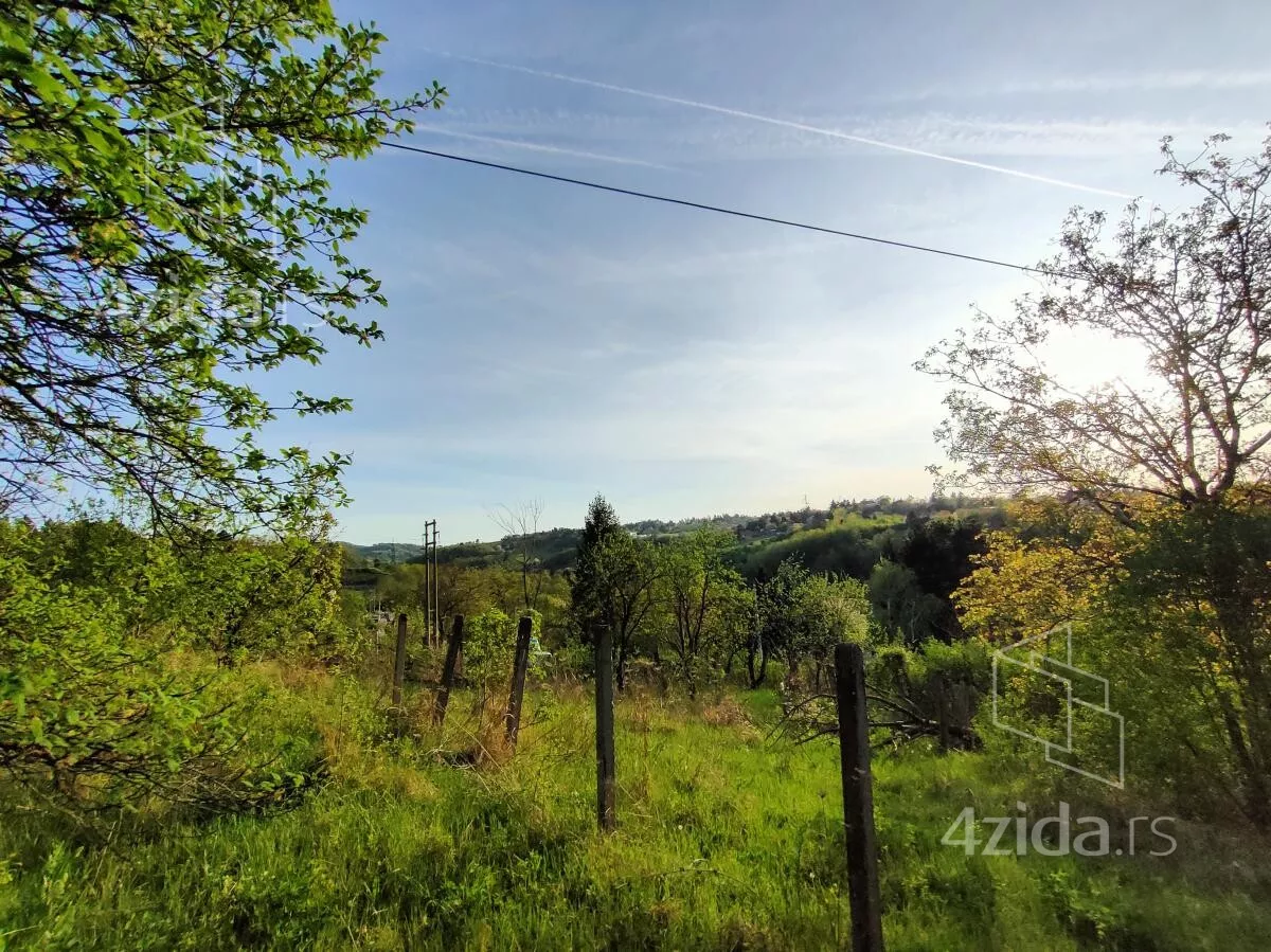 Plac | 4zida