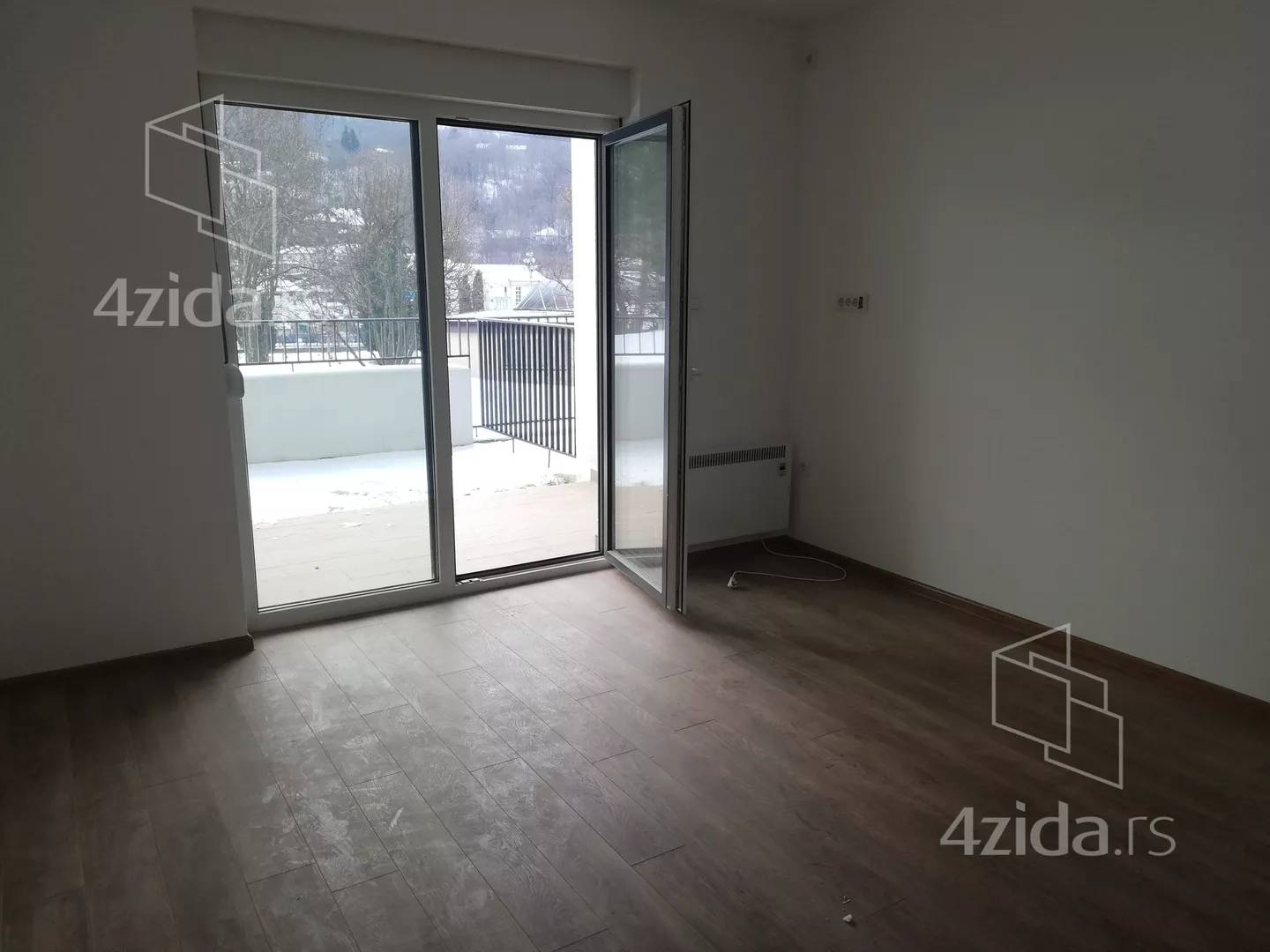 Garsonjera | 4zida