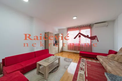 Madridska | 4zida.rs