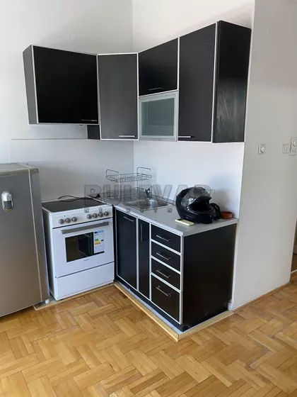 Dečanska | 4zida.rs