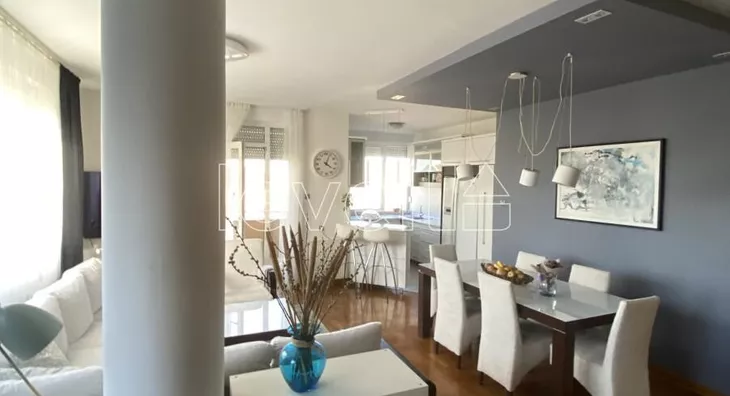 Šestosoban stan | 4zida