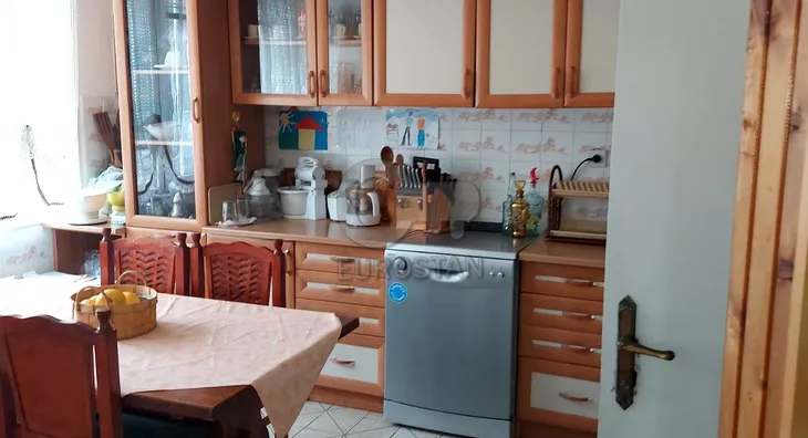 4-etažna kuća | 4zida