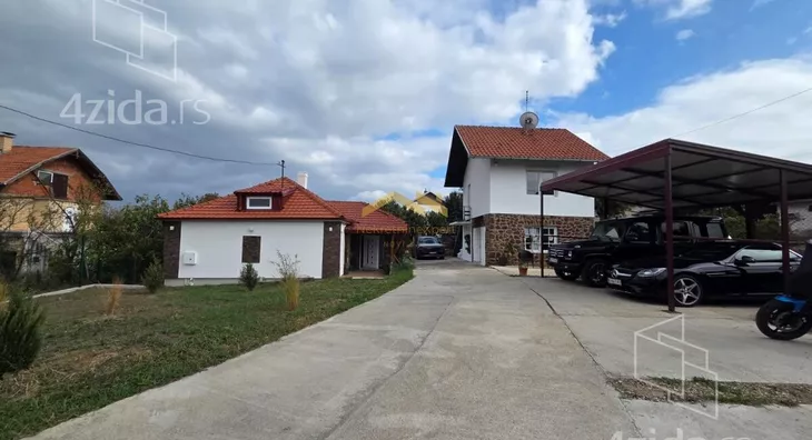 Kuća | 4zida
