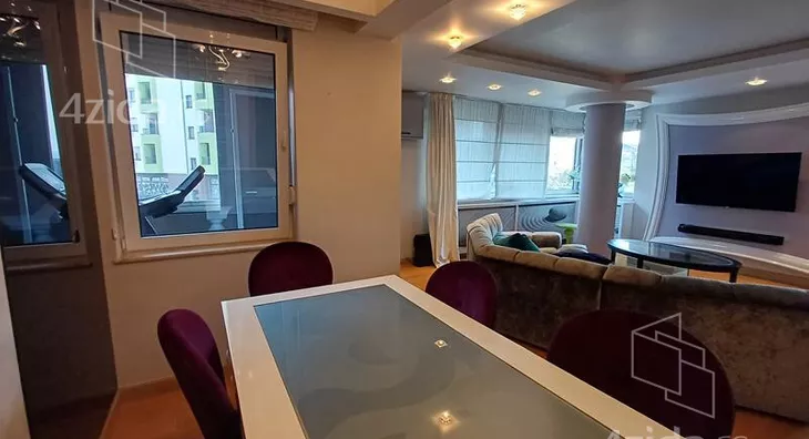 Petosoban stan | 4zida