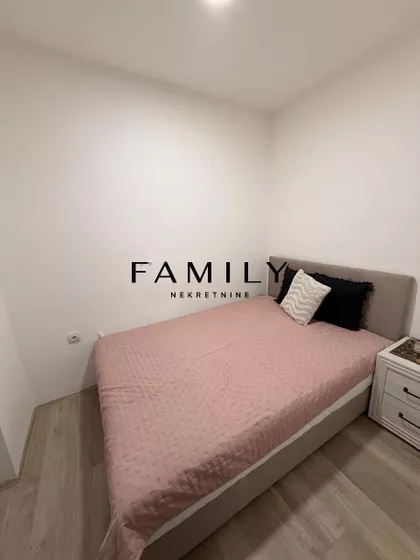 Rotkvarija | 4zida.rs