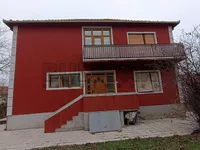 Donje Romanovce, Okolne lokacije, Surdulica | 4zida.rs