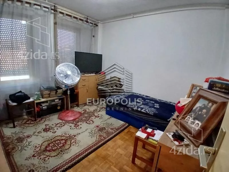 Troiposoban stan | 4zida