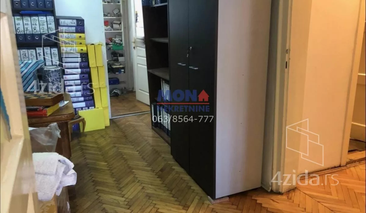 Petosoban stan | 4zida