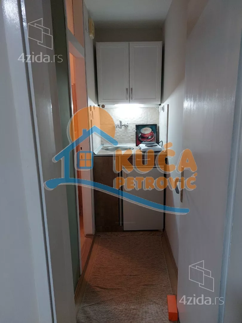 Garsonjera | 4zida