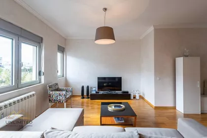 Južni Bulevar | 4zida.rs