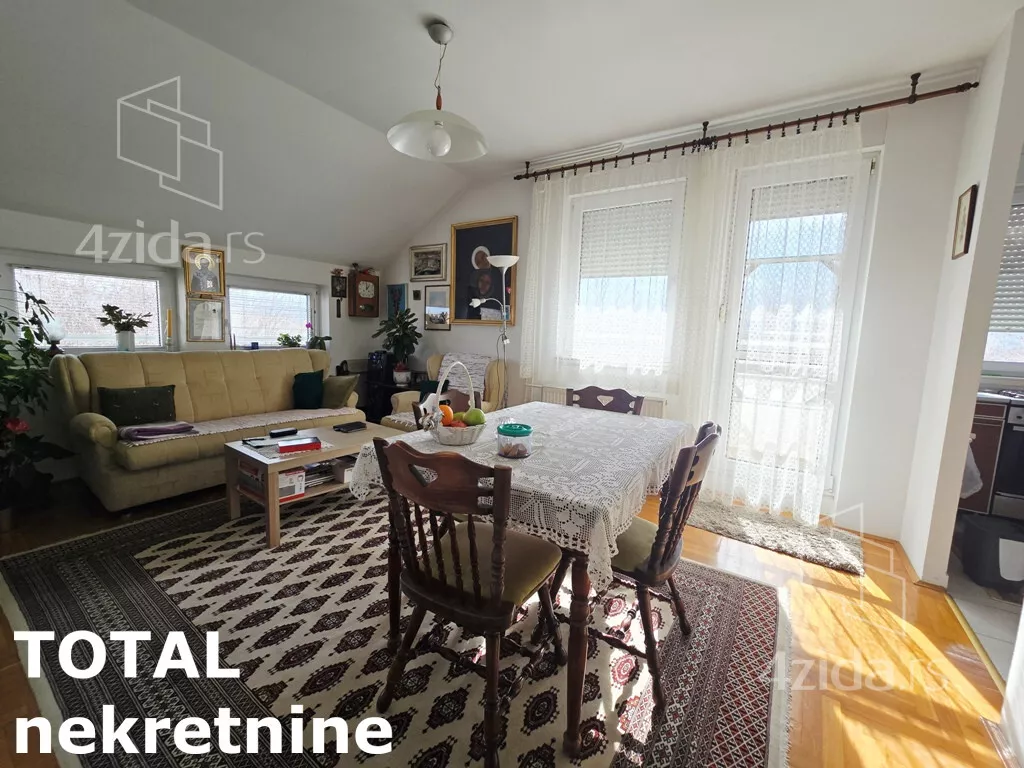 Troiposoban stan | 4zida