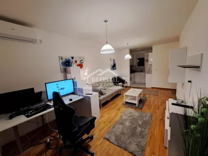 Vojvođanska | 4zida.rs