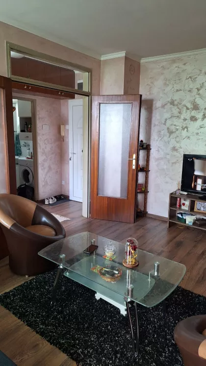 Braće Petkovića 13/18 | 4zida.rs
