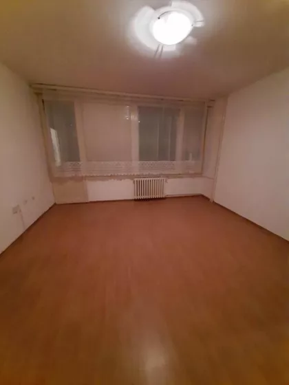 Ustanička | 4zida.rs