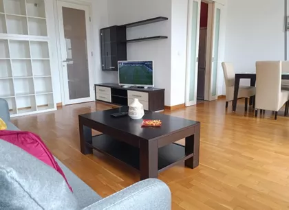 Ivana Belića | 4zida.rs