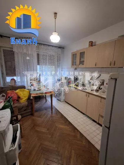 Cara Dušana | 4zida.rs
