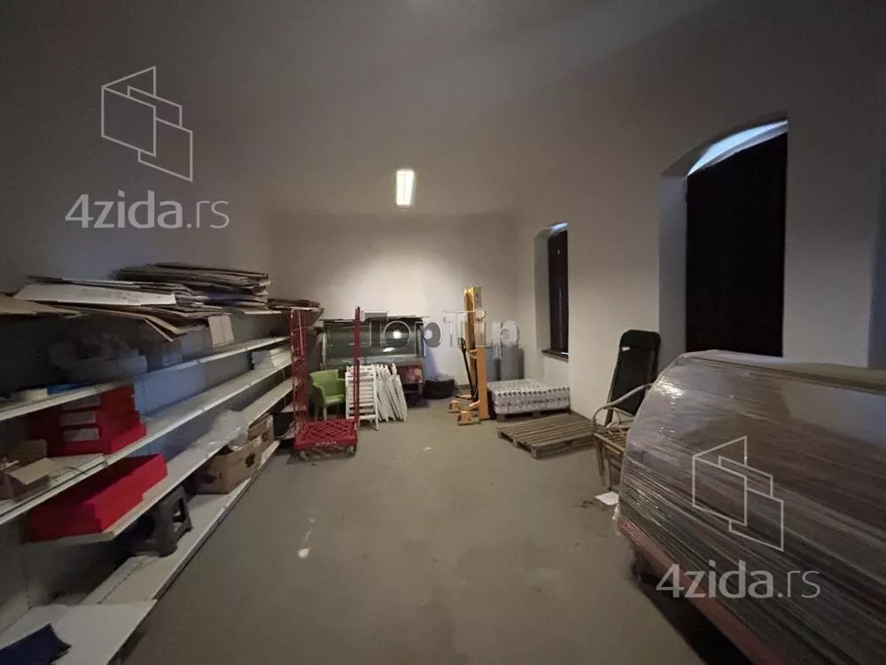 Poslovni prostor | 4zida