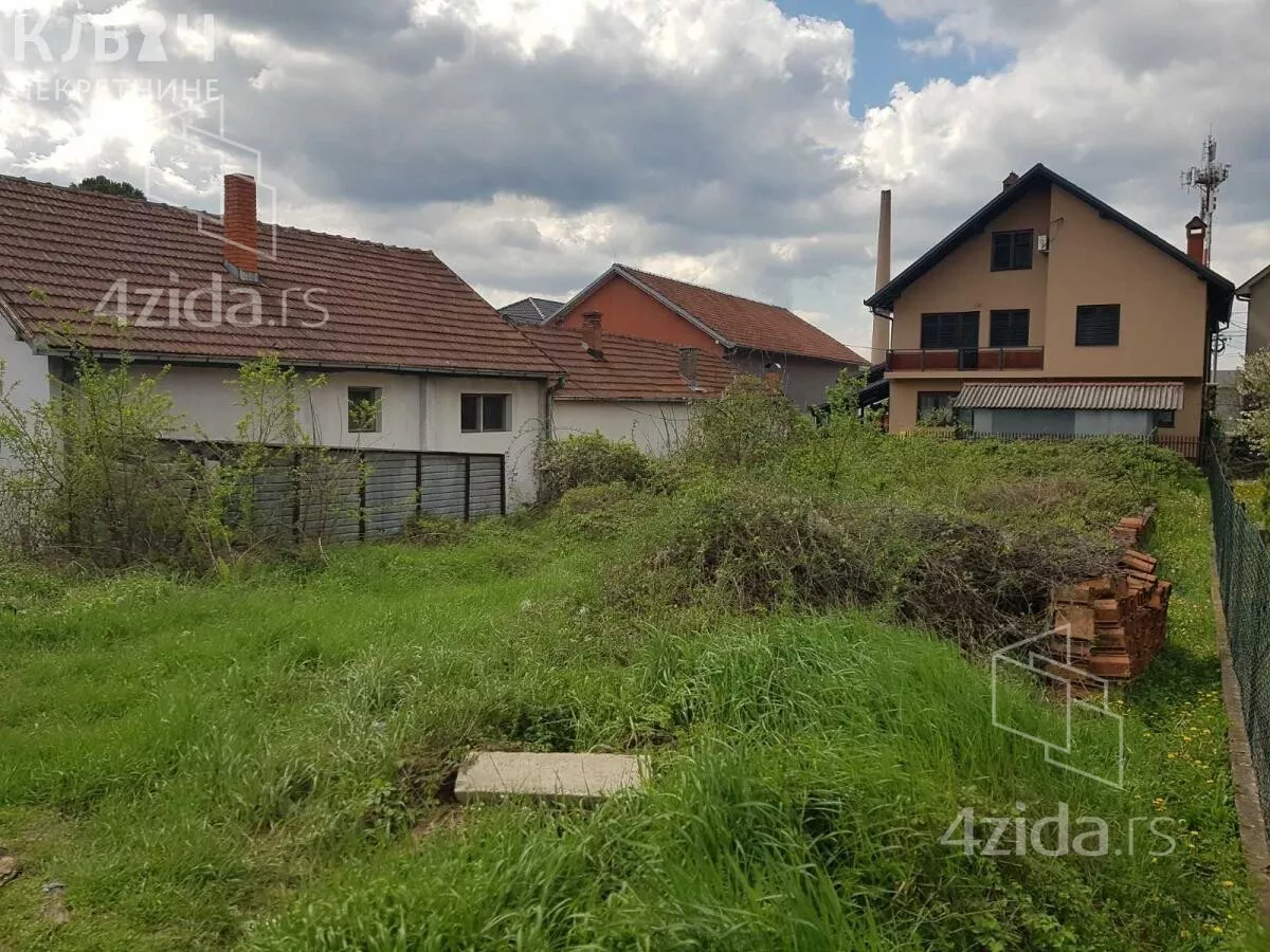 Plac | 4zida