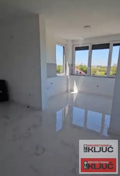 Sremska Kamenica | 4zida.rs