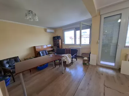 Dunavski kej | 4zida.rs