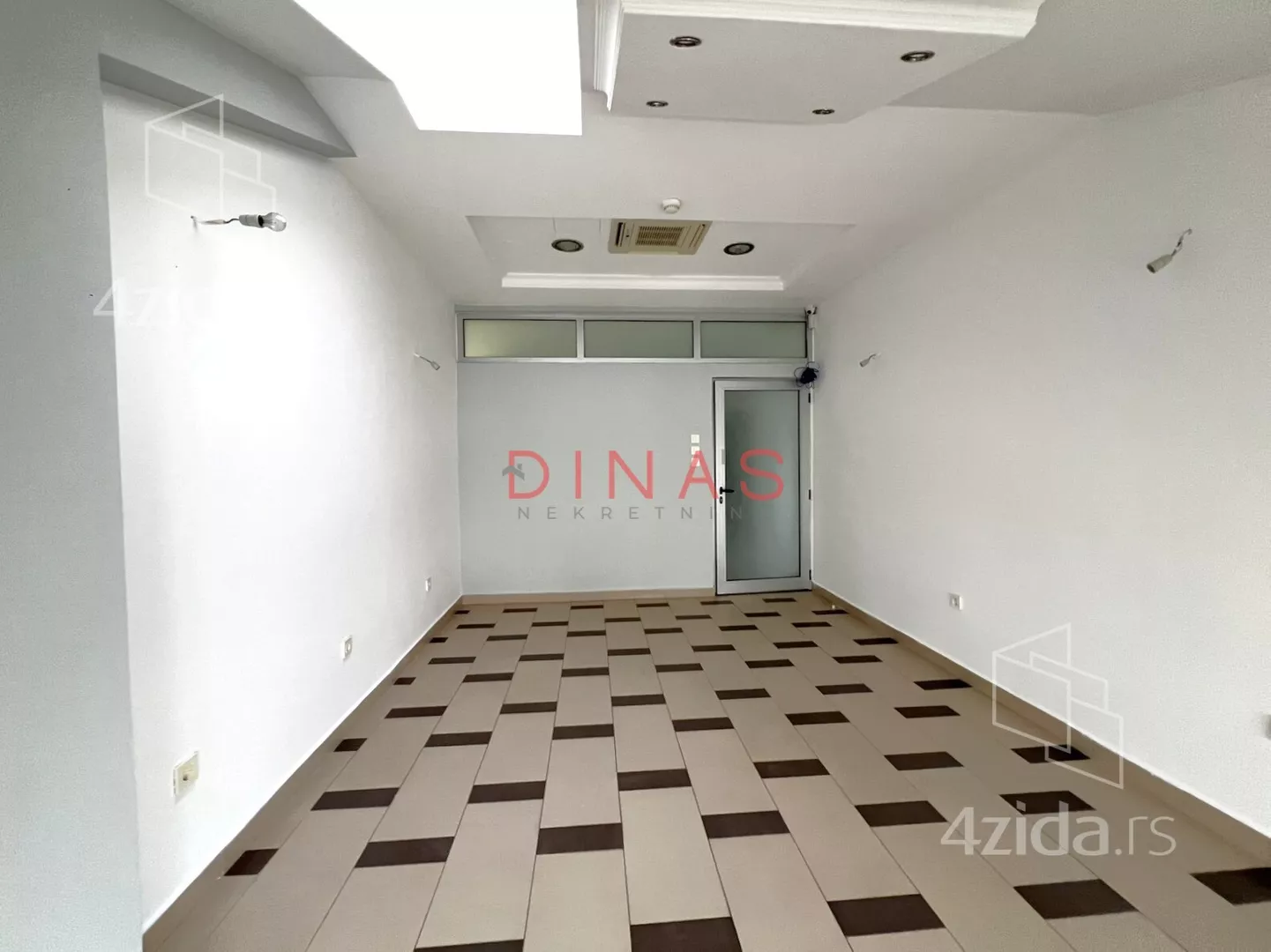 Poslovni prostor | 4zida