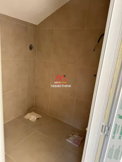 Trg Cara Lazara | 4zida.rs