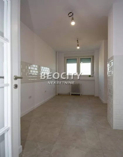 Bulevar Arsenija Čarnojevića | 4zida.rs