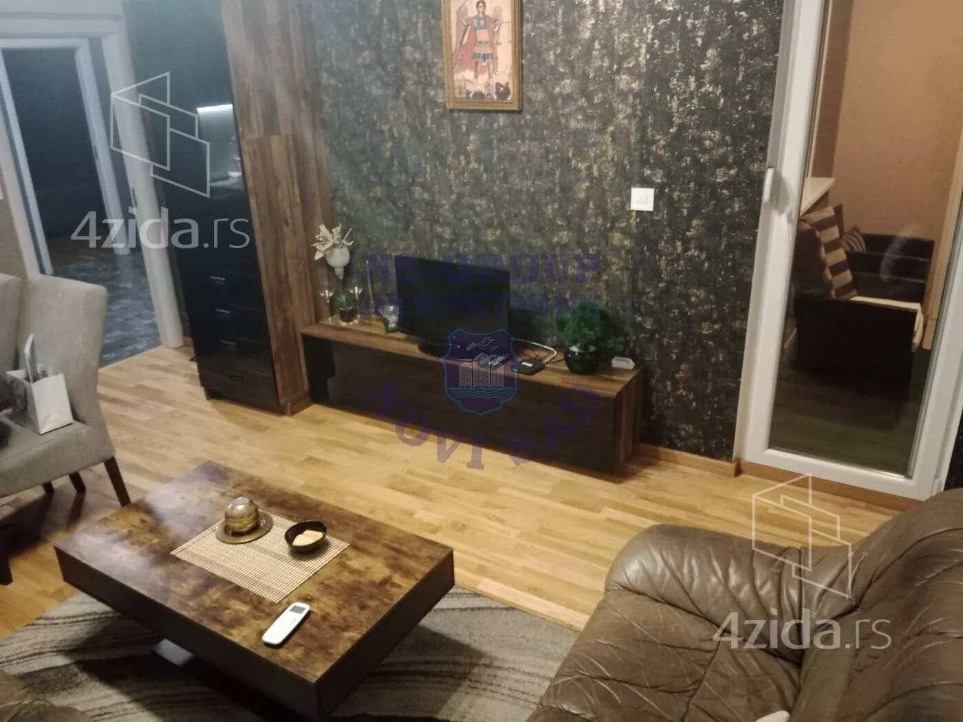 Troiposoban stan | 4zida