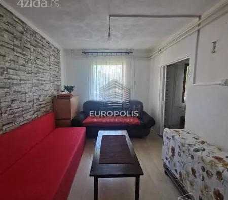 Lokal | 4zida