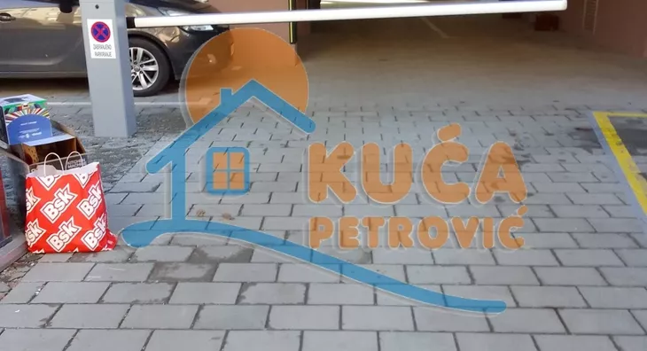 Garaža | 4zida