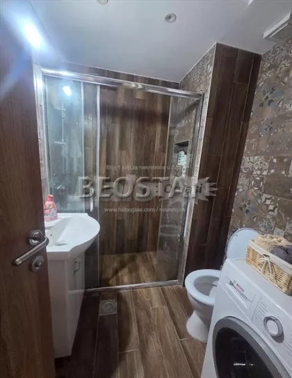 Mica Radakovica | 4zida.rs