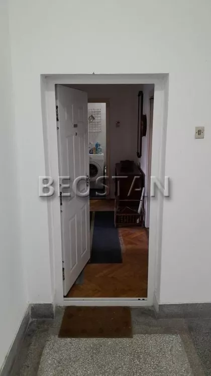 Karađorđev Trg | 4zida.rs