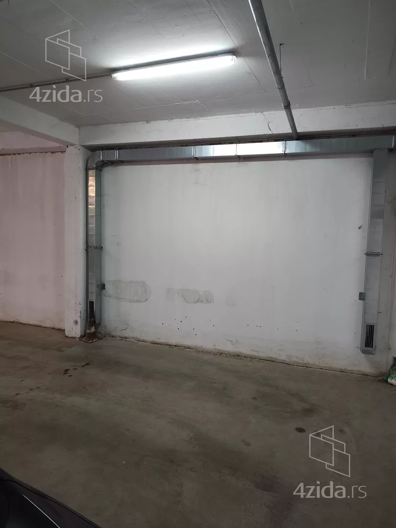 Garaža | 4zida