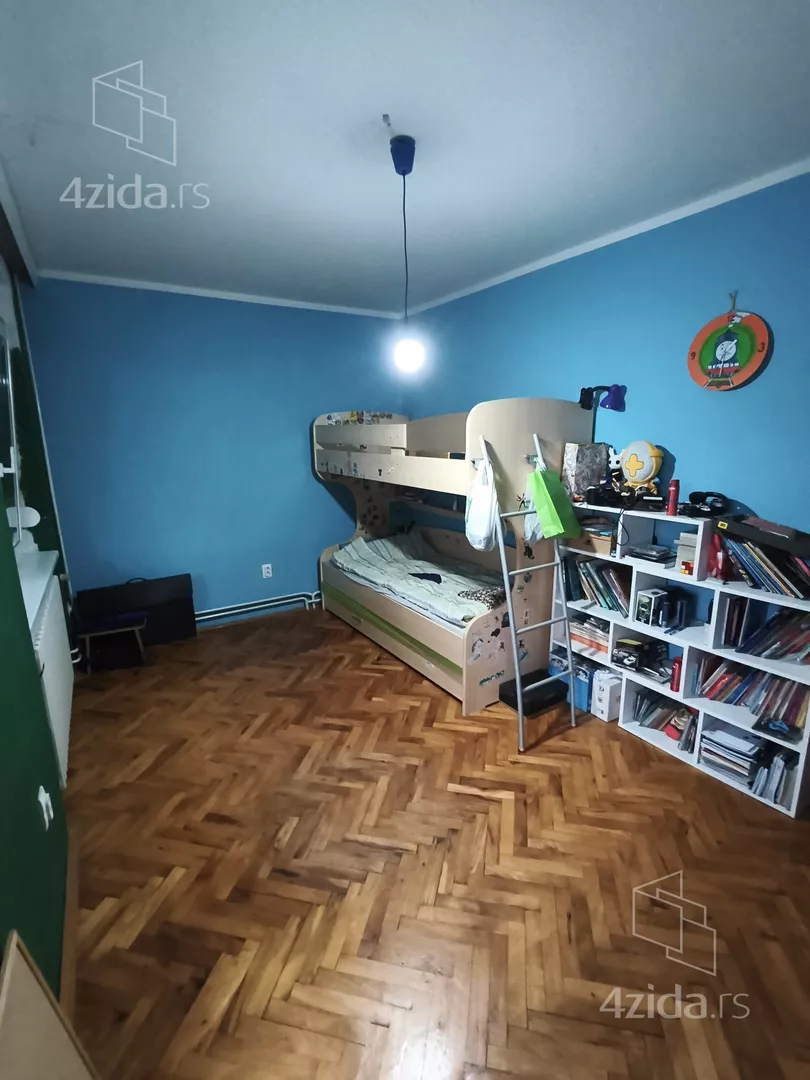 4-etažna kuća | 4zida