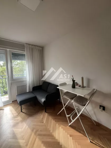 Stevana Momčilovića | 4zida.rs