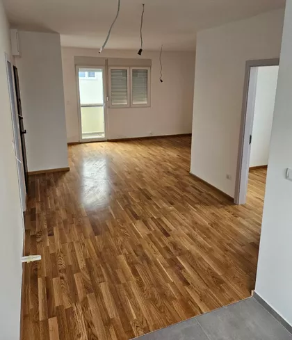 Nine Kirsanove | 4zida.rs