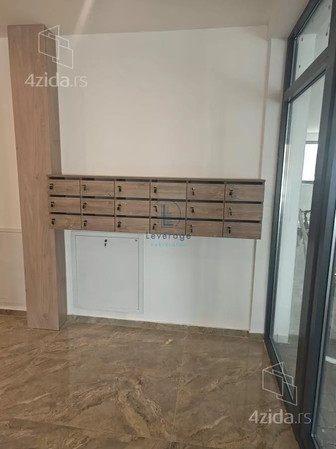 Četvoroiposoban stan | 4zida