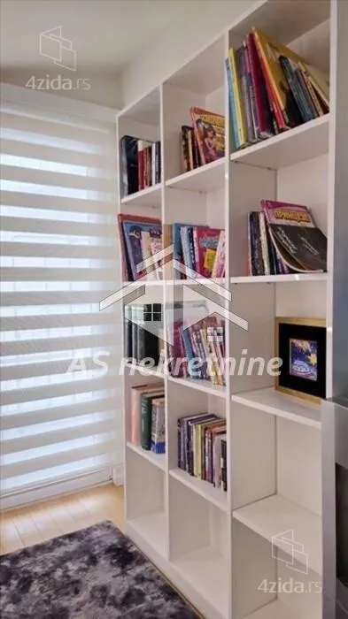 Petosoban stan | 4zida