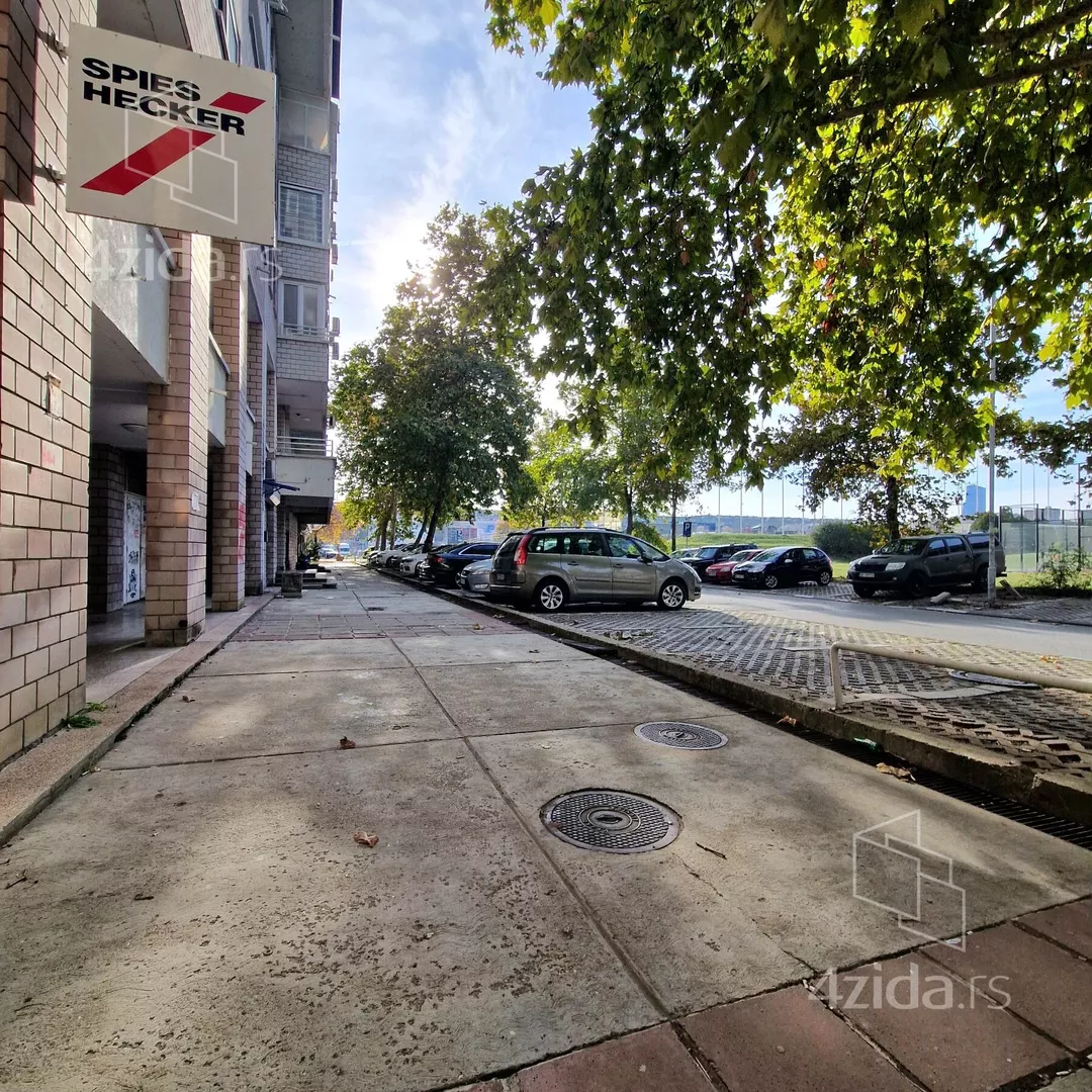 Poslovni prostor | 4zida