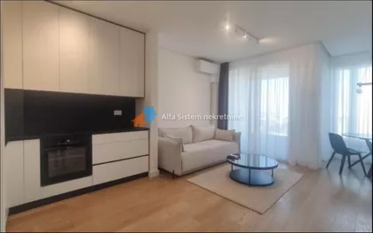 Vukov Spomenik | 4zida.rs