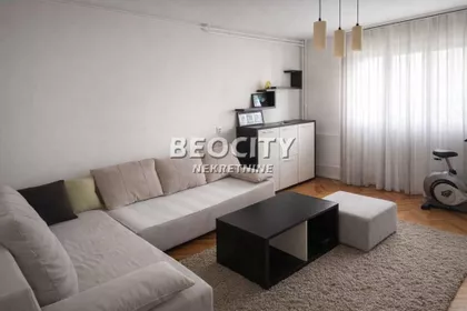 Maksima Gorkog | 4zida.rs