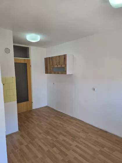 Glavna 2 | 4zida.rs