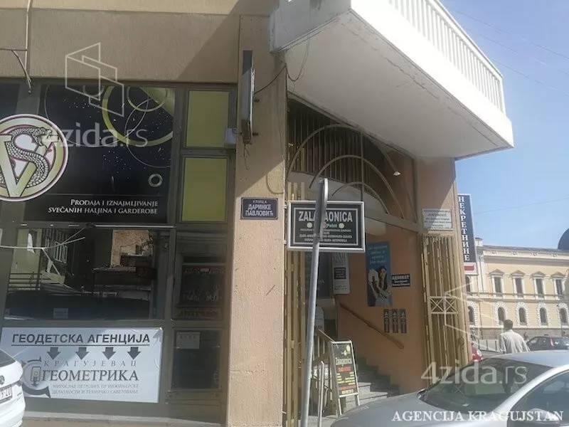 Poslovni prostor | 4zida