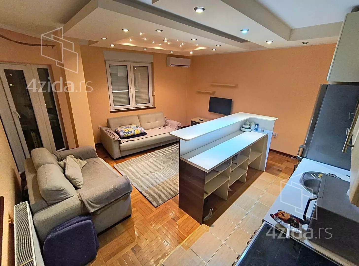 Dvoiposoban stan | 4zida