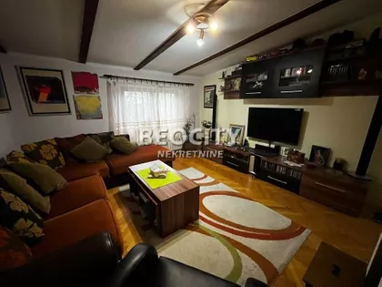 Dr Nika Miljanića | 4zida.rs